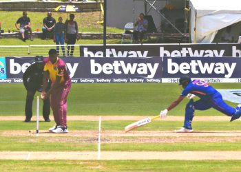 Obed McCoy misses run-out R Ashwin