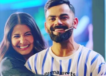 Anushka Sharma trolls Virat Kohli over World Cup tickets post